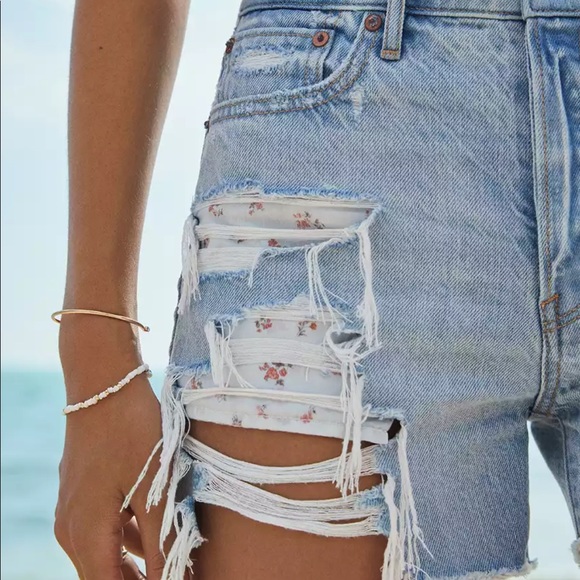 American eagle AE 90s Boyfriend jean shorts - Picture 8 of 9